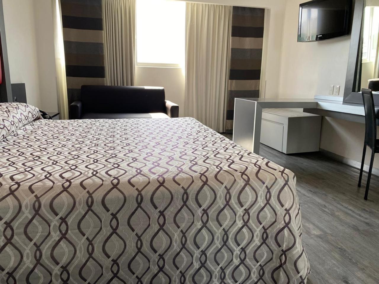 Hotel Atenas Plaza Kota Meksiko Bagian luar foto