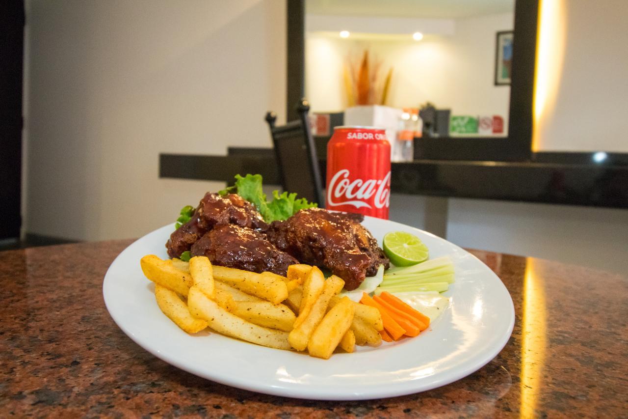 Hotel Atenas Plaza Kota Meksiko Bagian luar foto