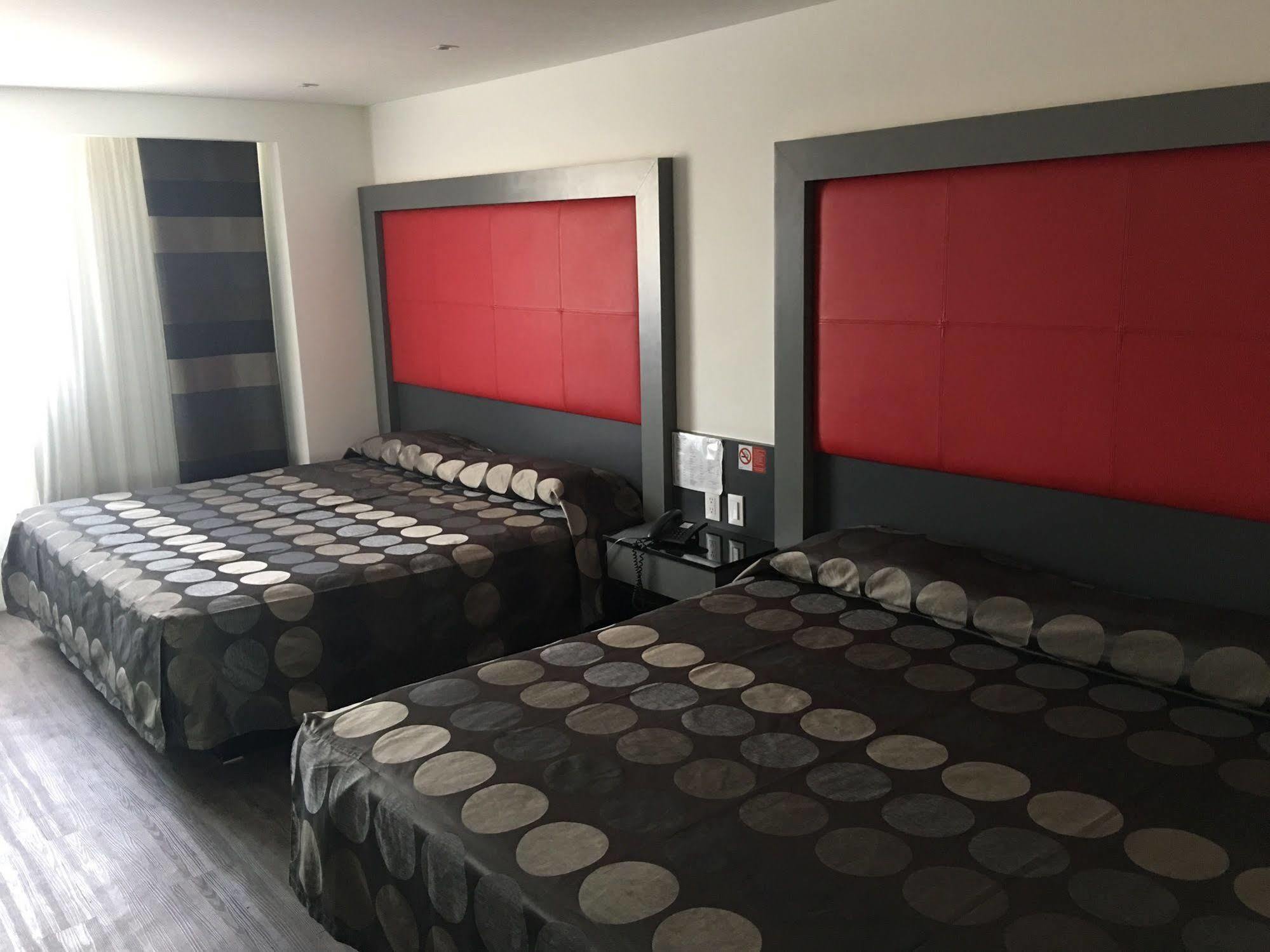 Hotel Atenas Plaza Kota Meksiko Bagian luar foto