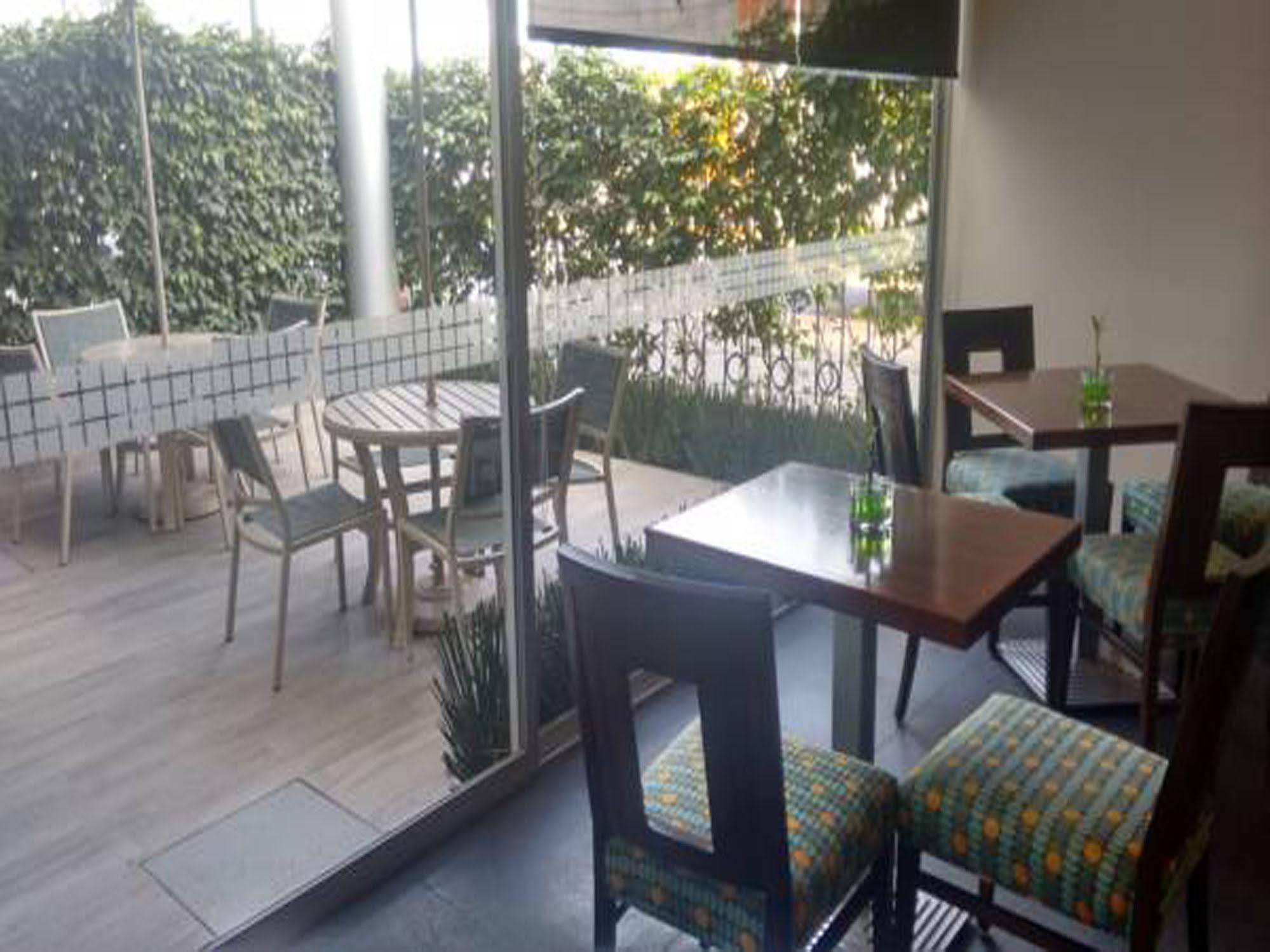 Hotel Atenas Plaza Kota Meksiko Bagian luar foto